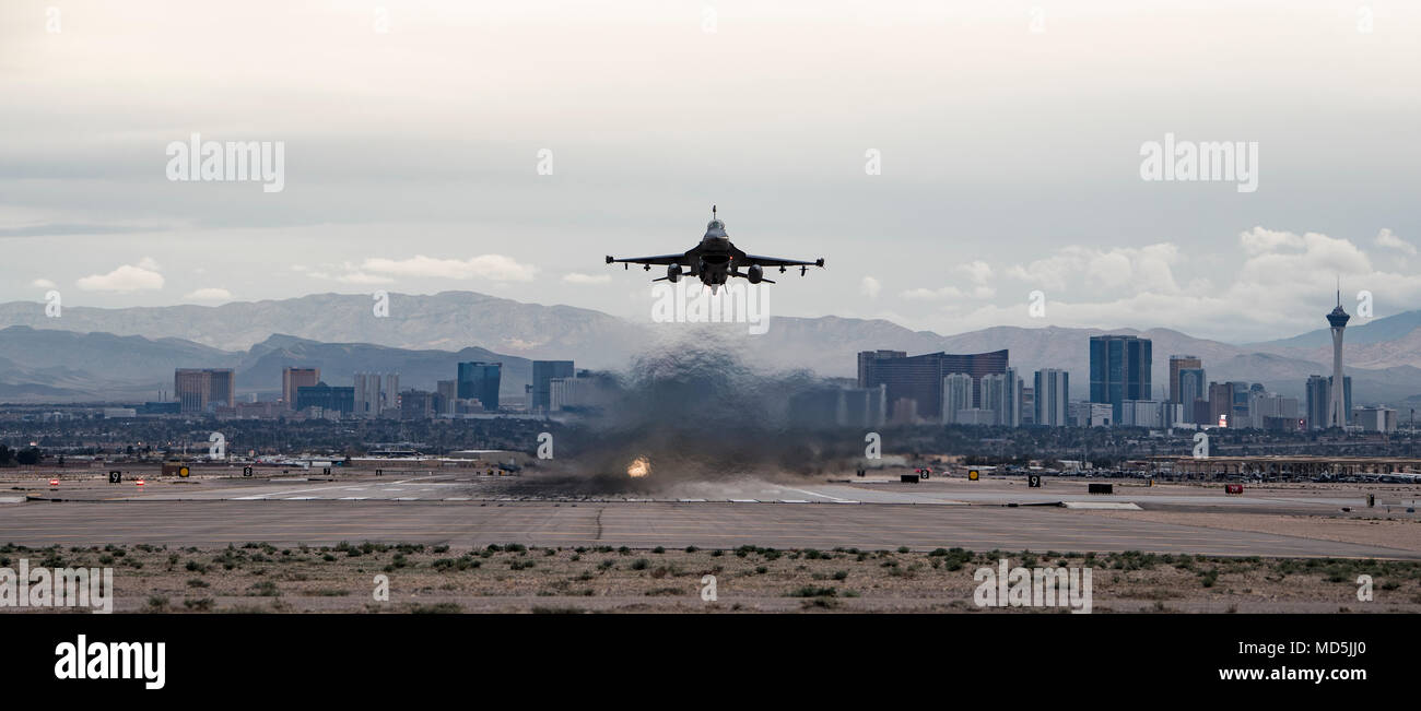 Yulia Nachalova in the plane began to bleed silicone breasts 05.05.2018 Yulia Nachalova in the plane began to bleed silicone breasts 05.05.2018