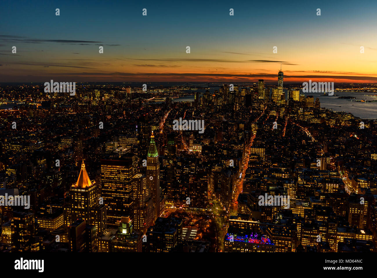 View downtown manhattan skyscrapers hi-res stock photography and images ...