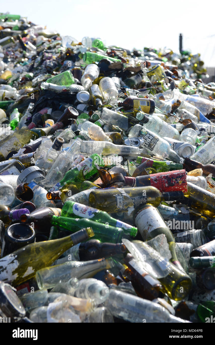 Glass recycling factory in Shetland that breaks down used bottles and jars for use in concrete slabs and sand blasting Stock Photo