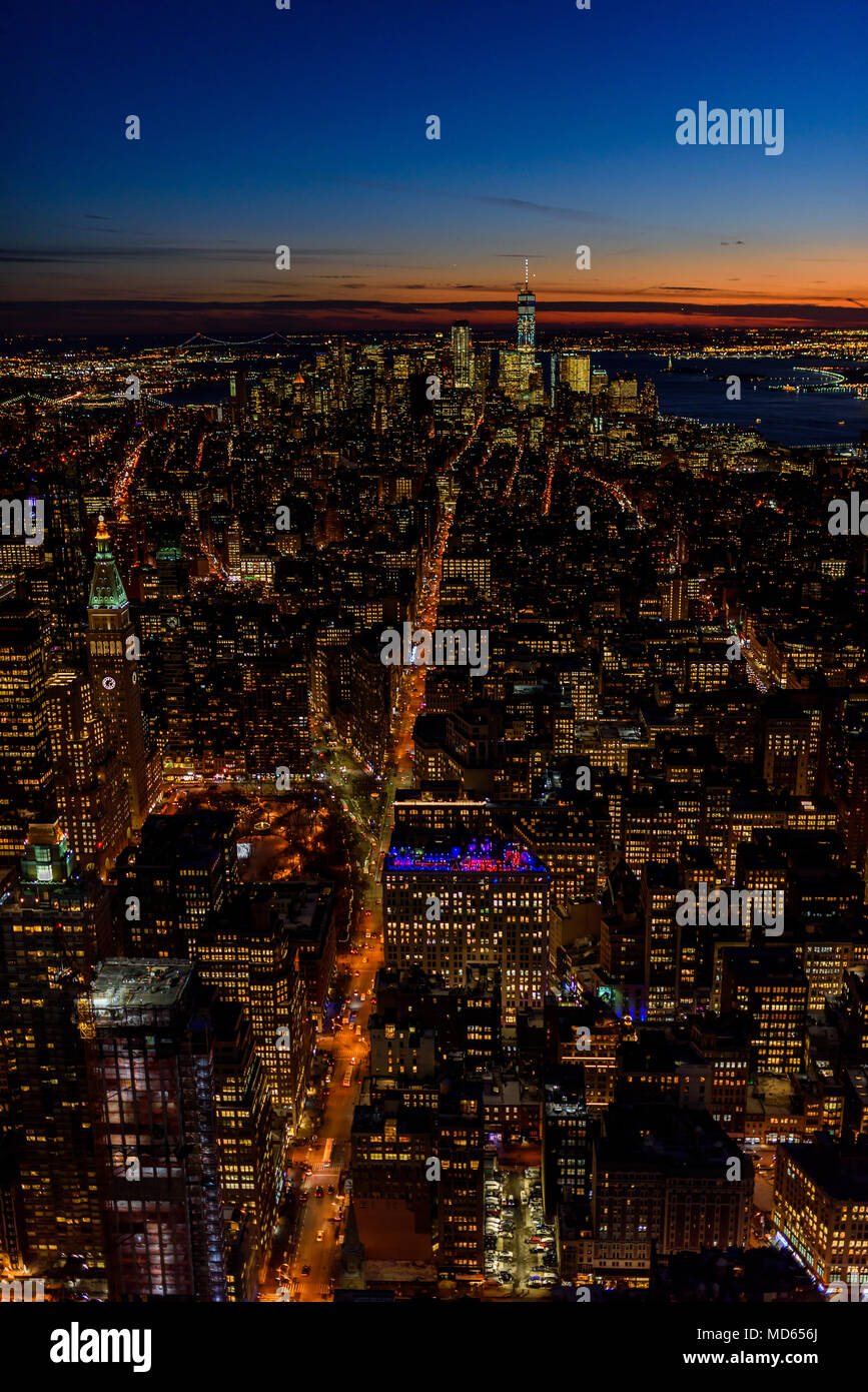 New York City - Manhattan downtown skyline skyscrapers at night and ...