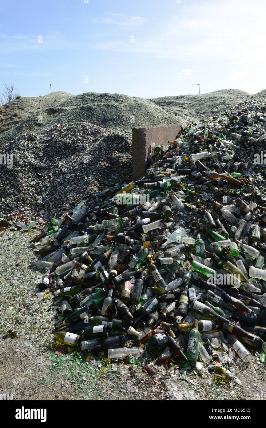 Glass recycling factory in Shetland that breaks down used bottles and jars for use in concrete slabs and sand blasting Stock Photo