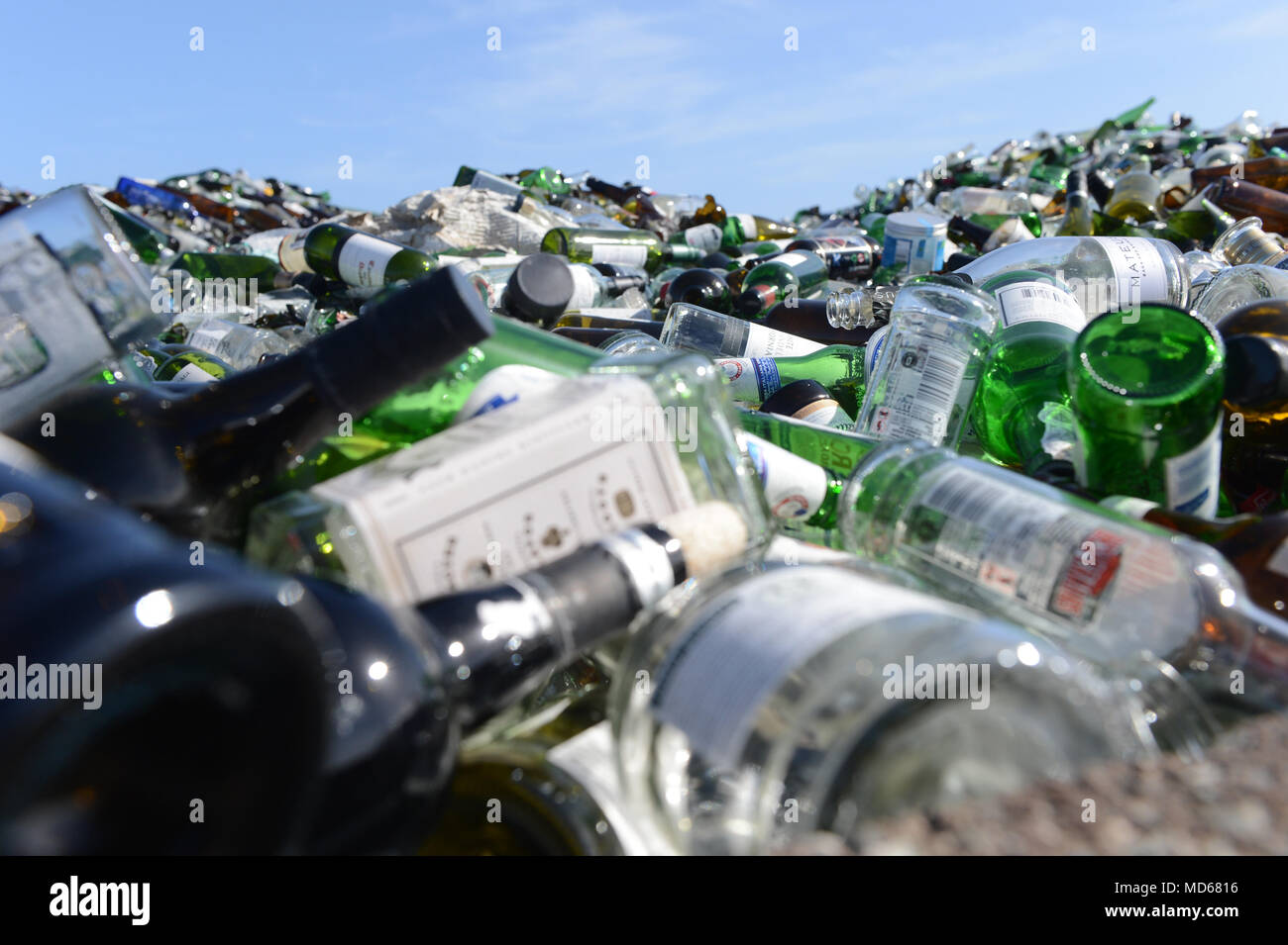 Glass recycling factory in Shetland that breaks down used bottles and jars for use in concrete slabs and sand blasting Stock Photo