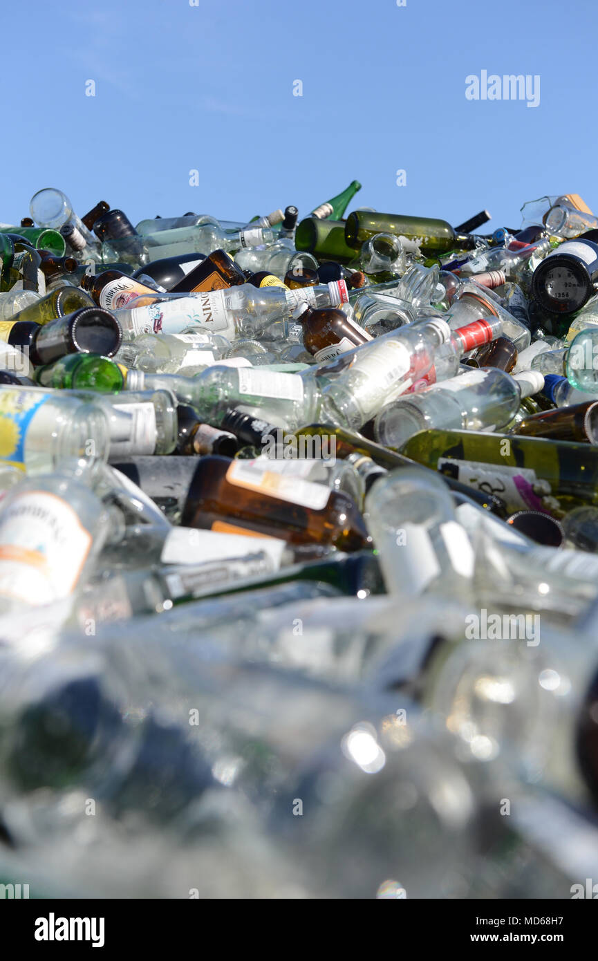 Glass recycling factory in Shetland that breaks down used bottles and jars for use in concrete slabs and sand blasting Stock Photo