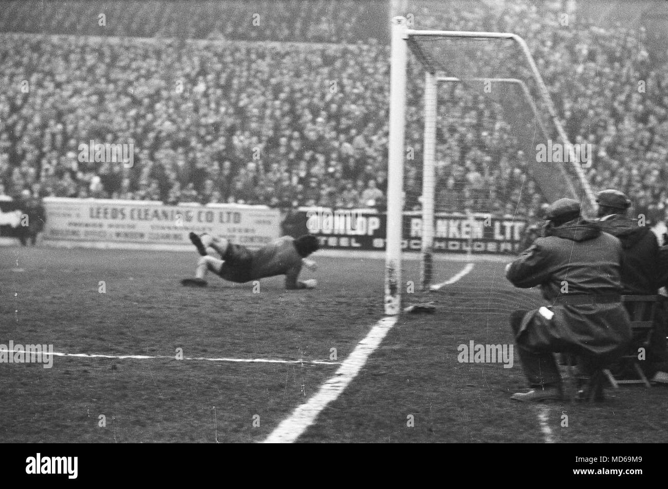 Leeds v Wolves 1968 Stock Photo Alamy
