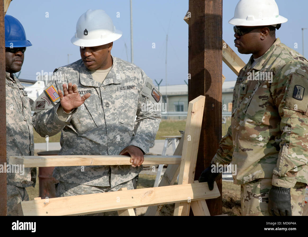 U.S. Army Soldiers assigned to the 859th Engineer Company from the