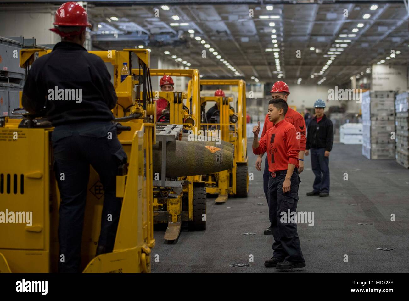 Forklift Operators High Resolution Stock Photography And Images Alamy