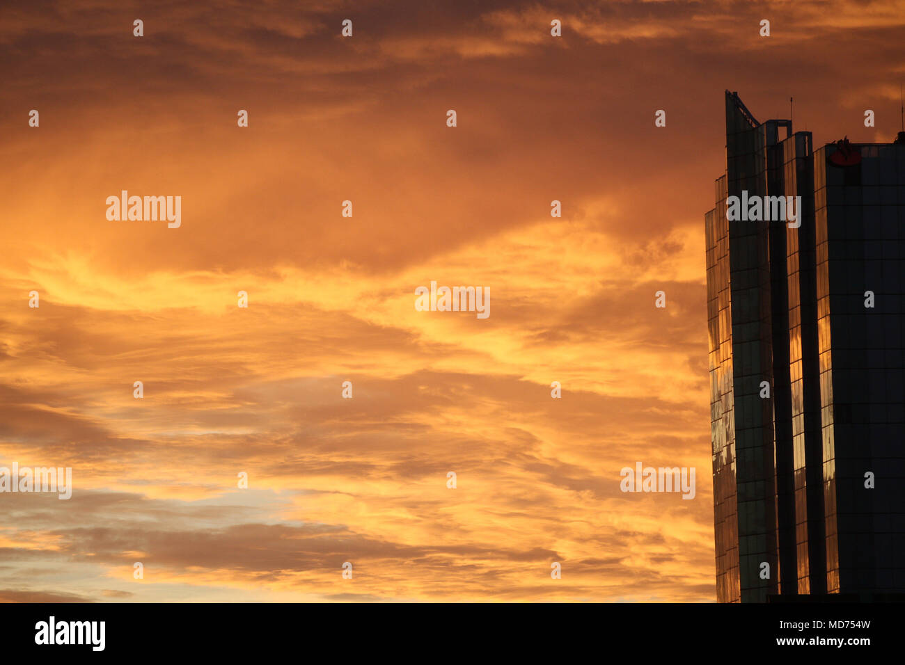 Amanecer de nuevo dia en Hermosillo.Contra Luz de la Torre de Hermosillo Stock Photo
