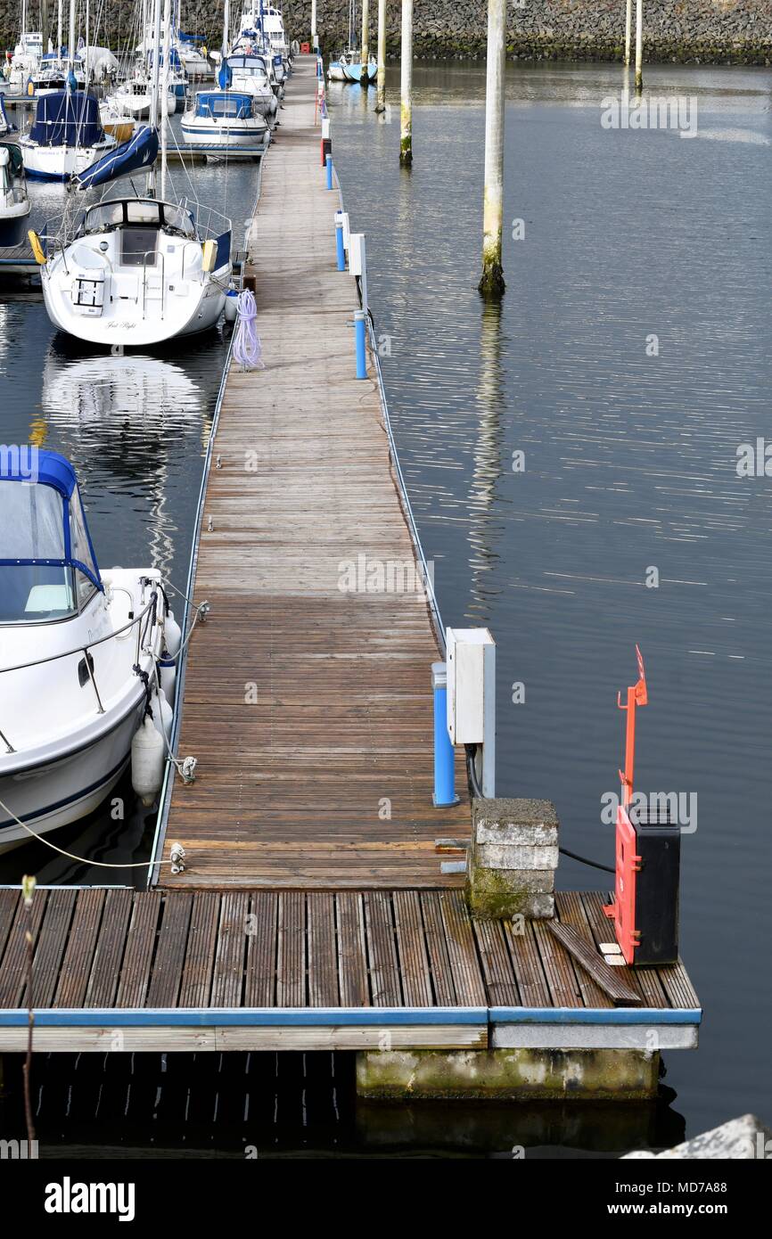 View over a long jetty in Kip Marina in Inverkip Stock Photo Alamy
