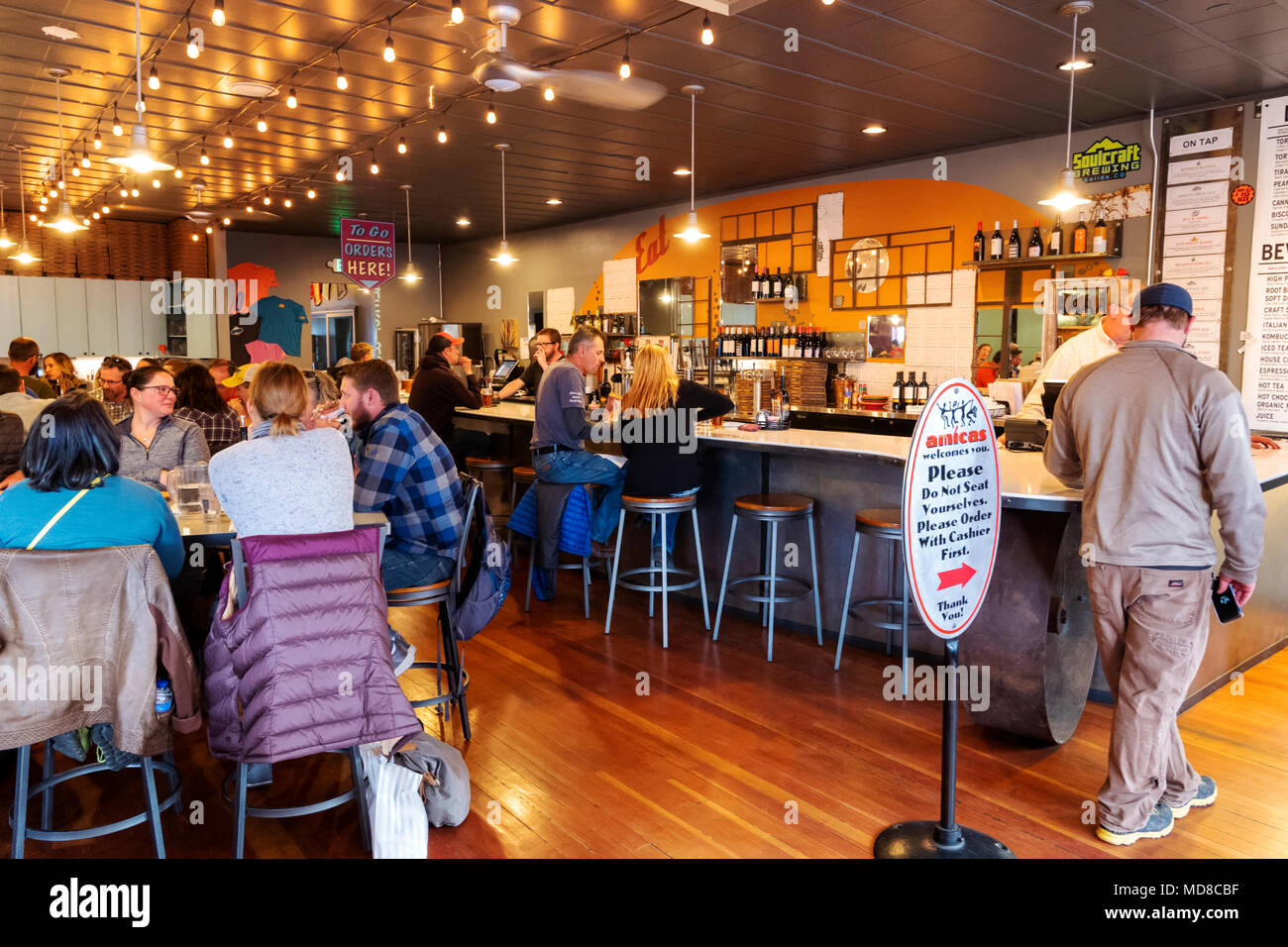 Guests enjoy food & drink: Amicas Pizza & Microbrew; Salida; Colorado; USA Stock Photo