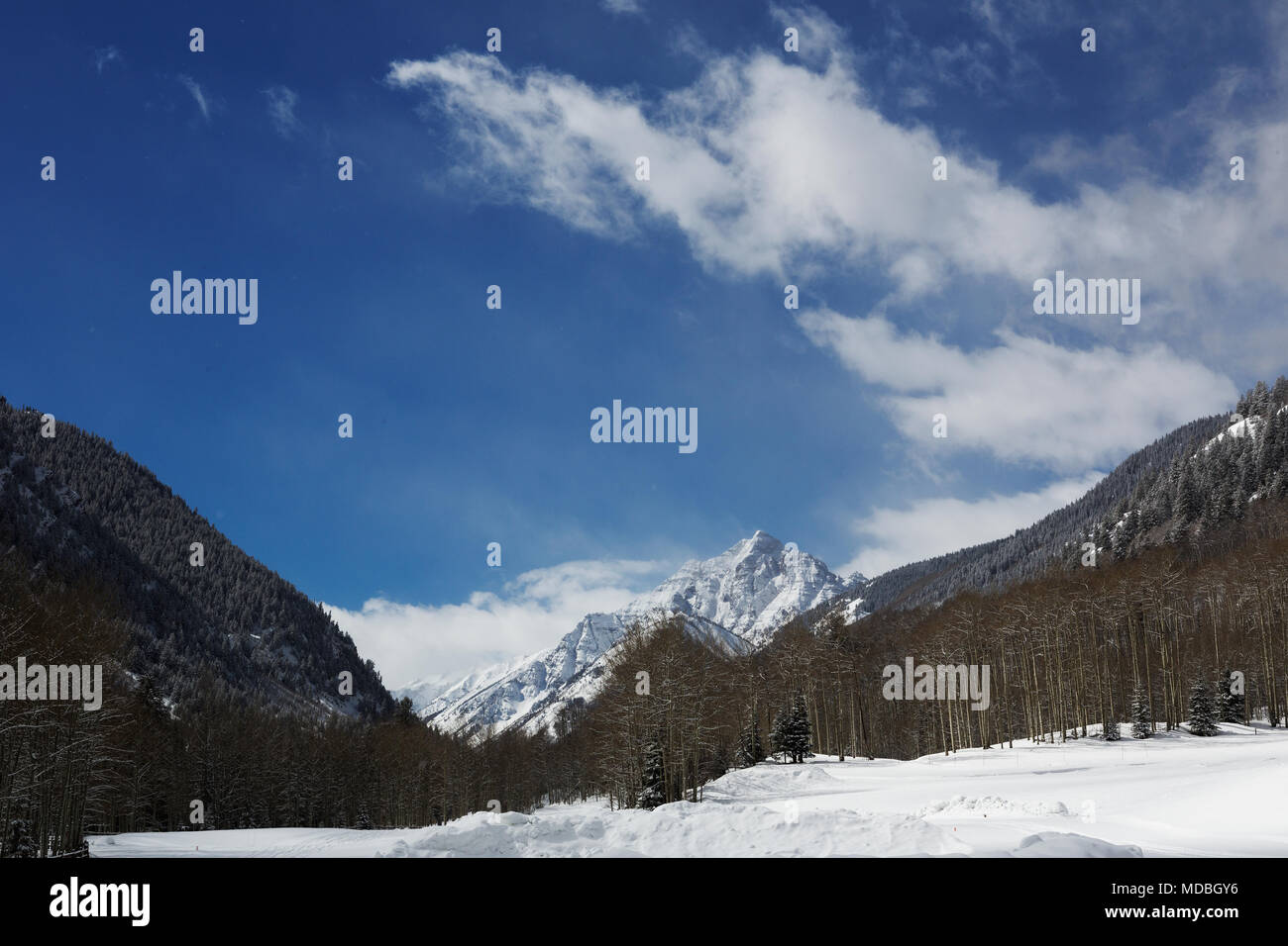 Pyramid peak at Maroon Bells at winter with fresh snow Stock Photo - Alamy