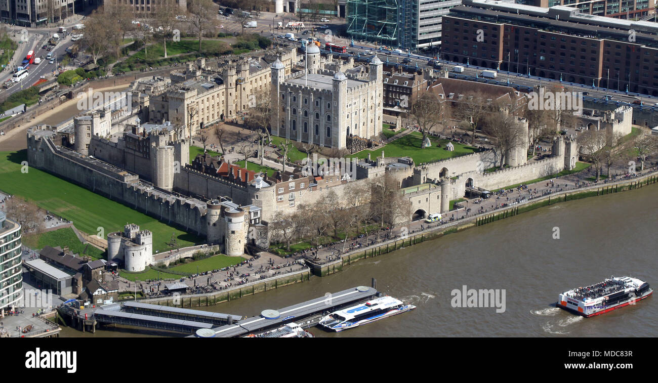 Tower of london aerial hi-res stock photography and images - Alamy