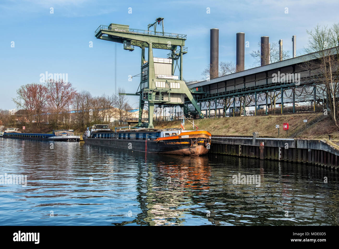 BerlinMoabit, Vattenfall power station uses fossil Fuel for energy