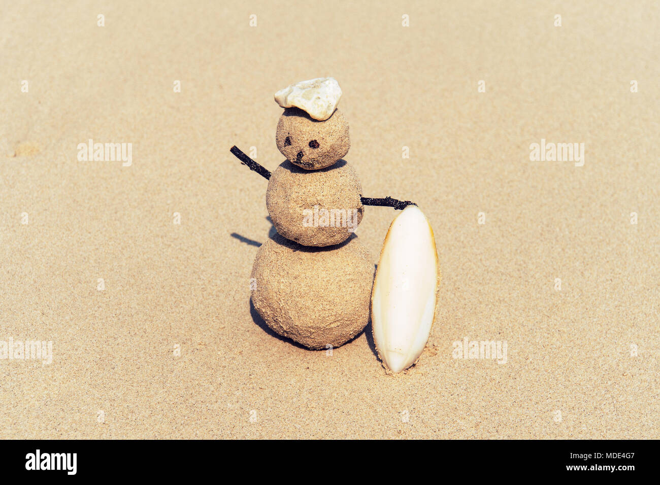 Sand Snowman on the Beach Aluminum Water Bottle