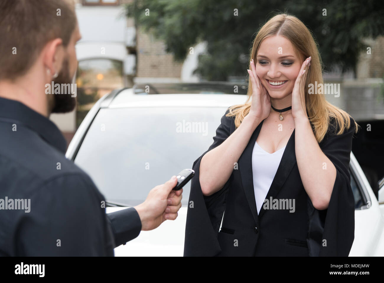 Teenage driver with keys hi-res stock photography and images - Alamy
