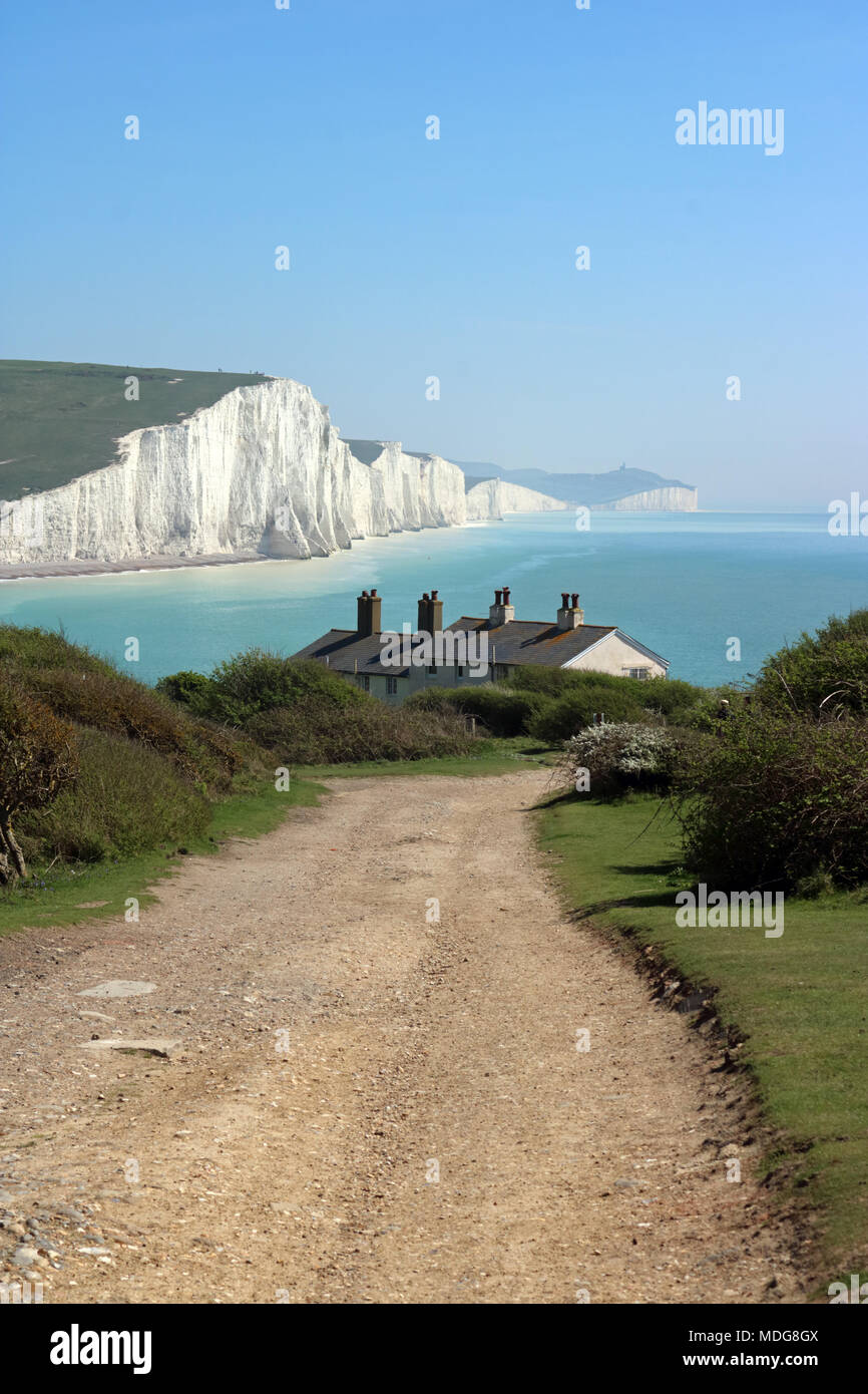 Seaford, East Sussex, England. 19th April 2018. Fabulous Spring sunshine at Seaford Head with views to the Seven Sisters, East Sussex. Stock Photo