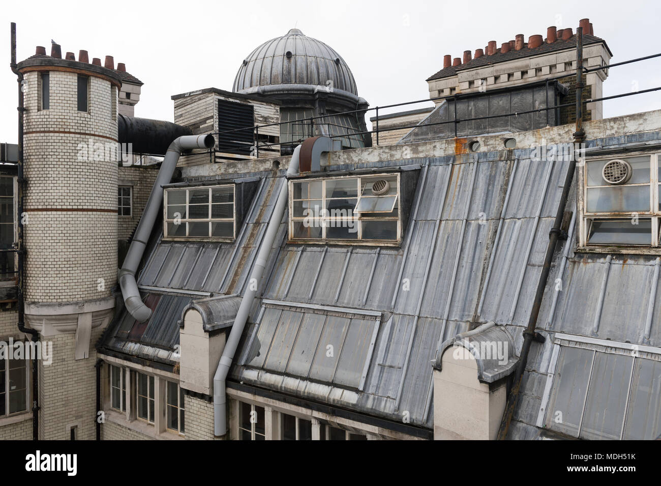 Deatails of the  roof of the old Central Saint Martins art college, Holborn, London, Britain. 8th January 2017 Stock Photo