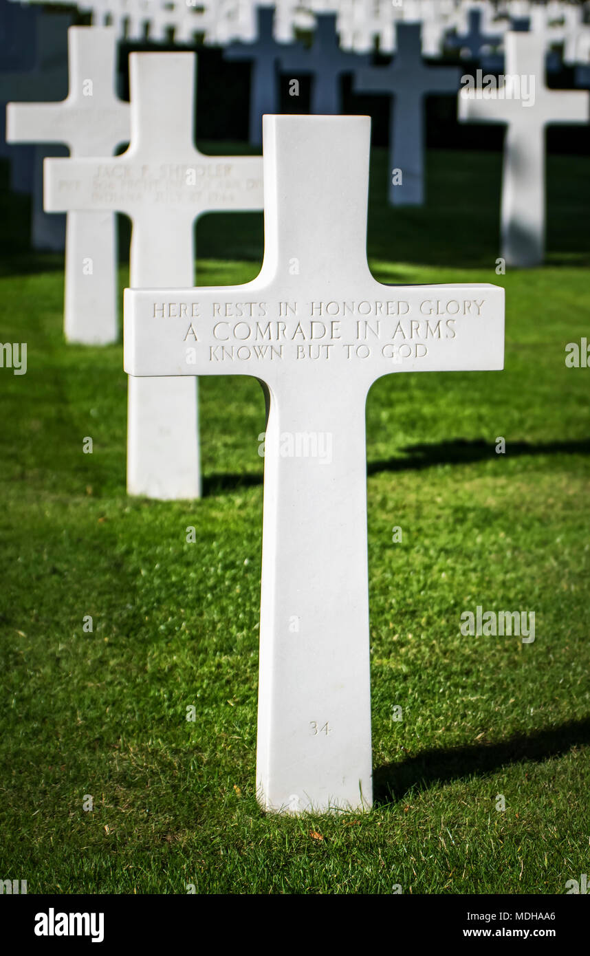 Comrade in Arms grave at the Cambridge American Cemetery and Memorial; Cambridge, Cambridgeshire, England Stock Photo