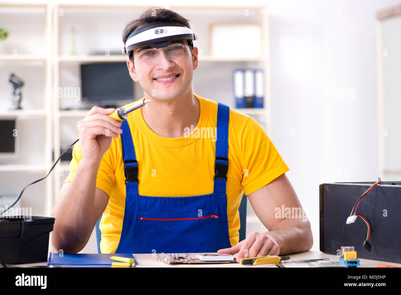 Computer repair technician repairing hardware Stock Photo Alamy
