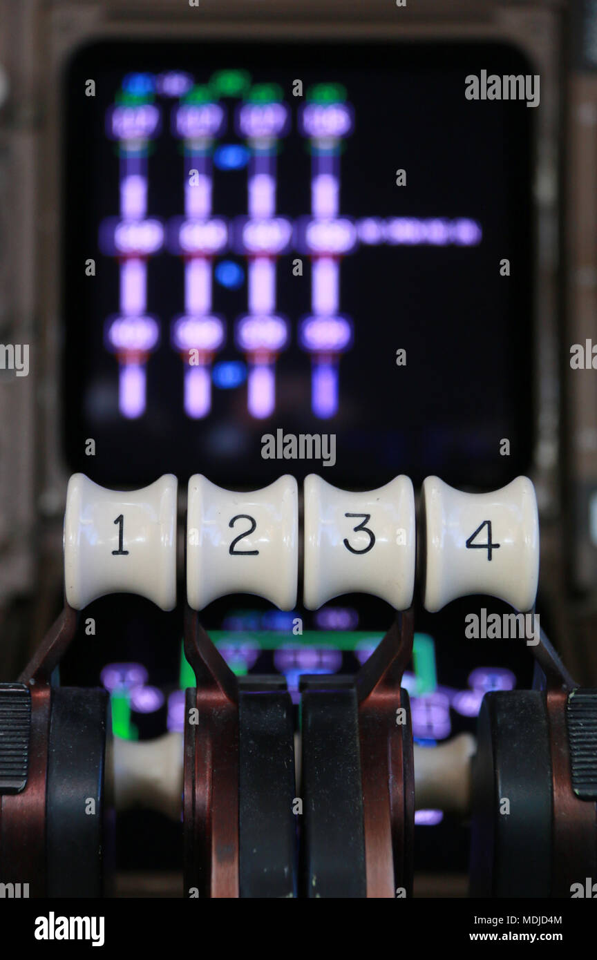 Thrust Levers on the Flight Deck of a Boeing B747400 Stock Photo Alamy