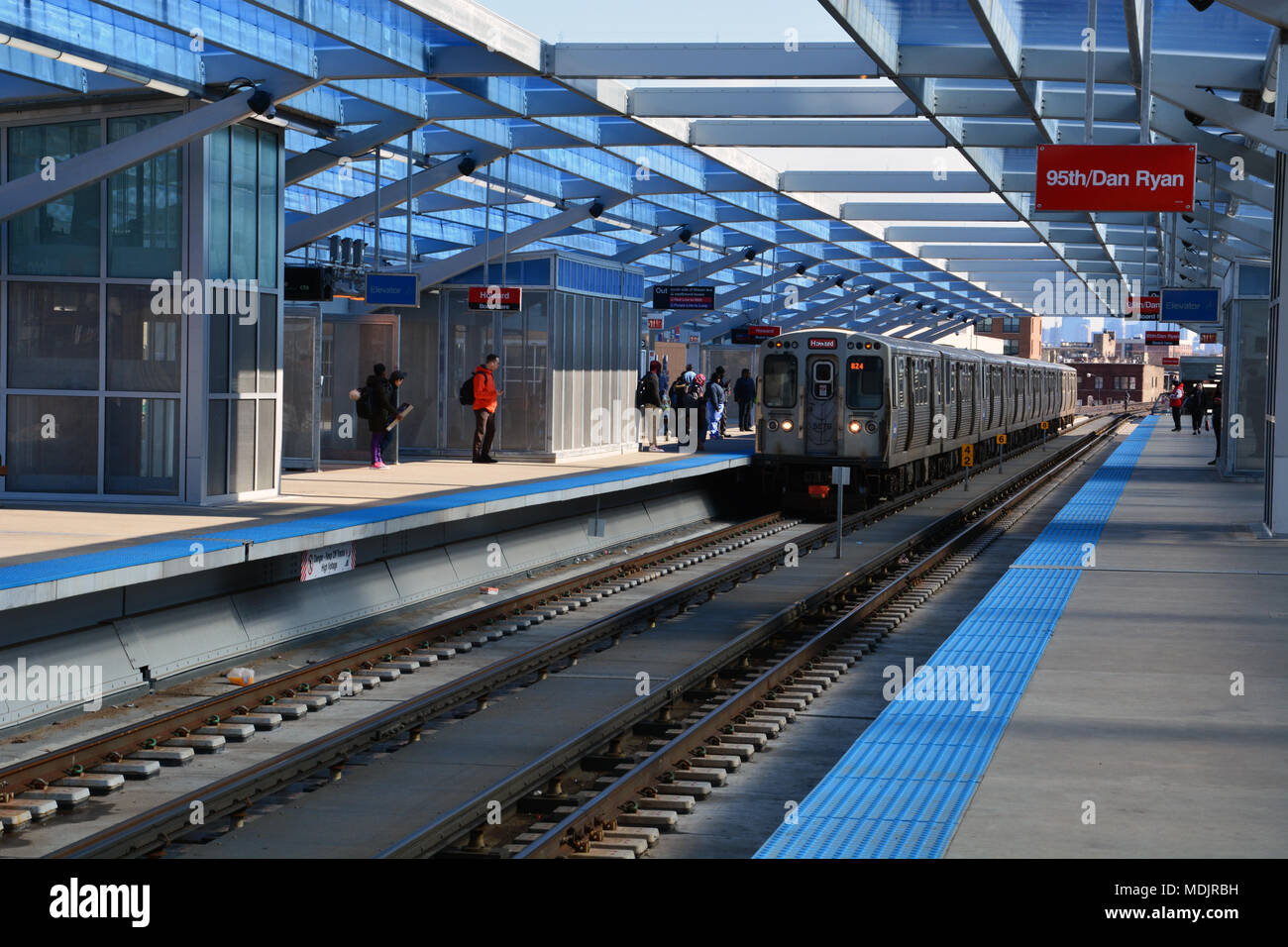 An outbound red line train at the newly reconstructed Wilson Avenue