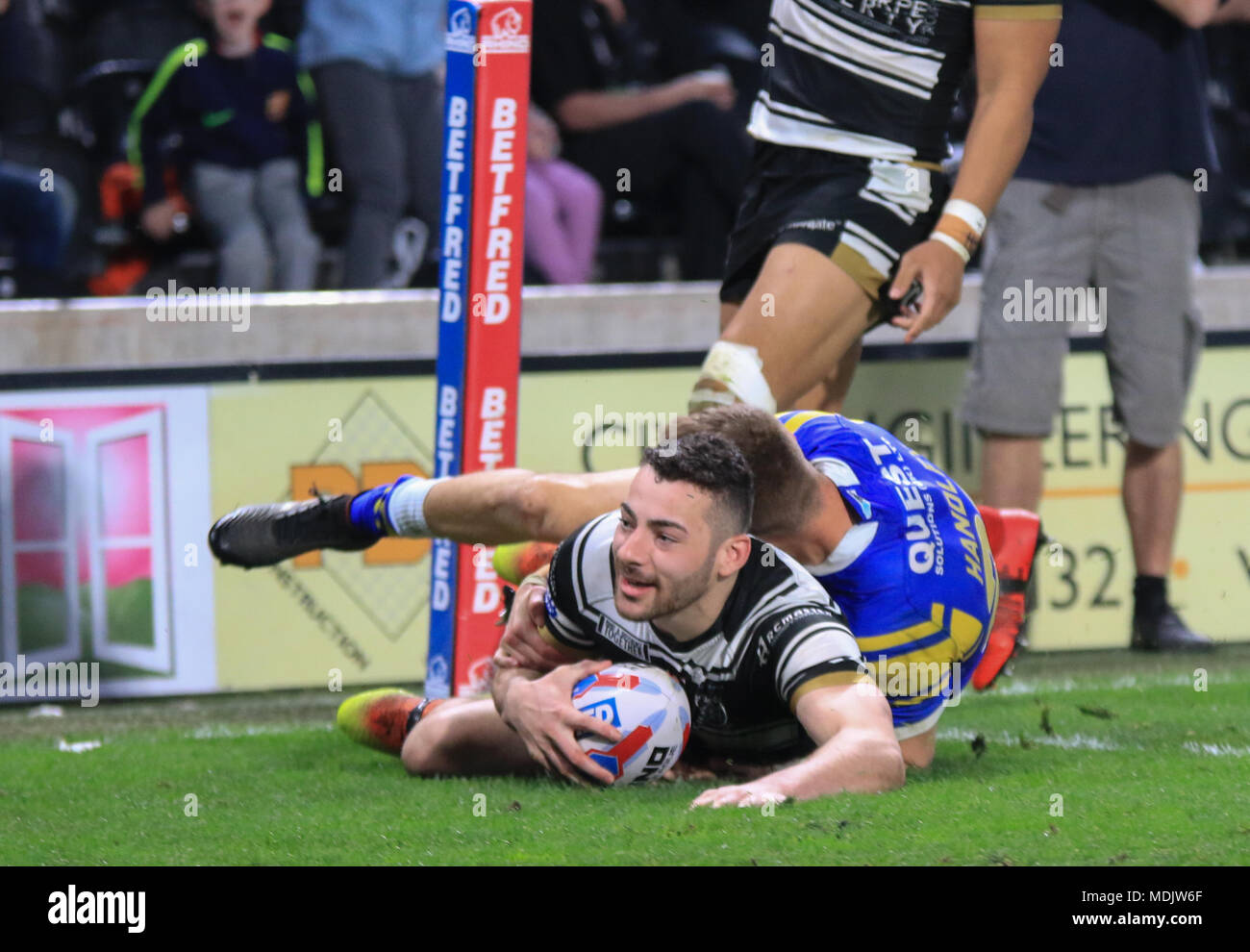Hull, UK. 19th April 2018, KCOM Stadium, Hull, England; Betfred Super ...