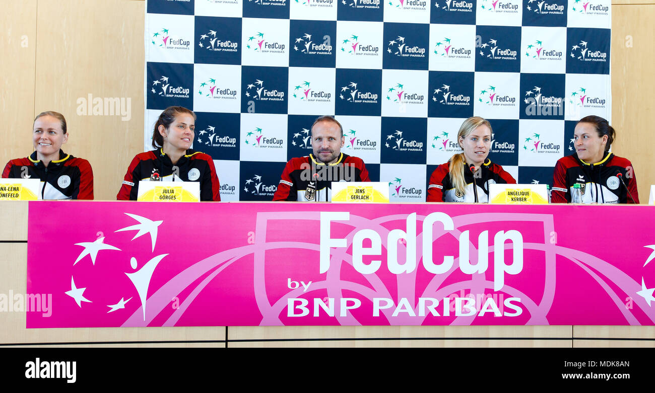 Stuttgart, Germany, 20th April, 2018. The german team with Anna-Lena Groenefeld, Julia Goerges, Captain Jens Gerlach, Angelique Kerber and Tatjana Maria during the draw ceremony before the Fed Cup Semifinals. Credit: Frank Molter/Alamy Live News Stock Photo