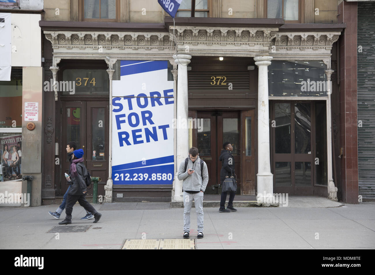 Space For Rent High Resolution Stock Photography and Images Alamy