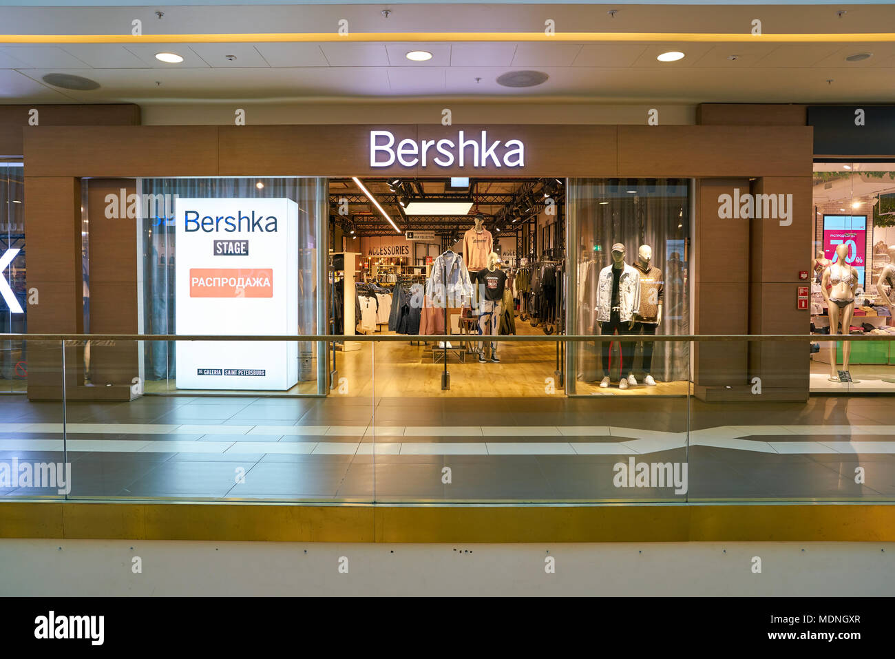 Bershka Shopping Center High Resolution Stock Photography and Images - Alamy