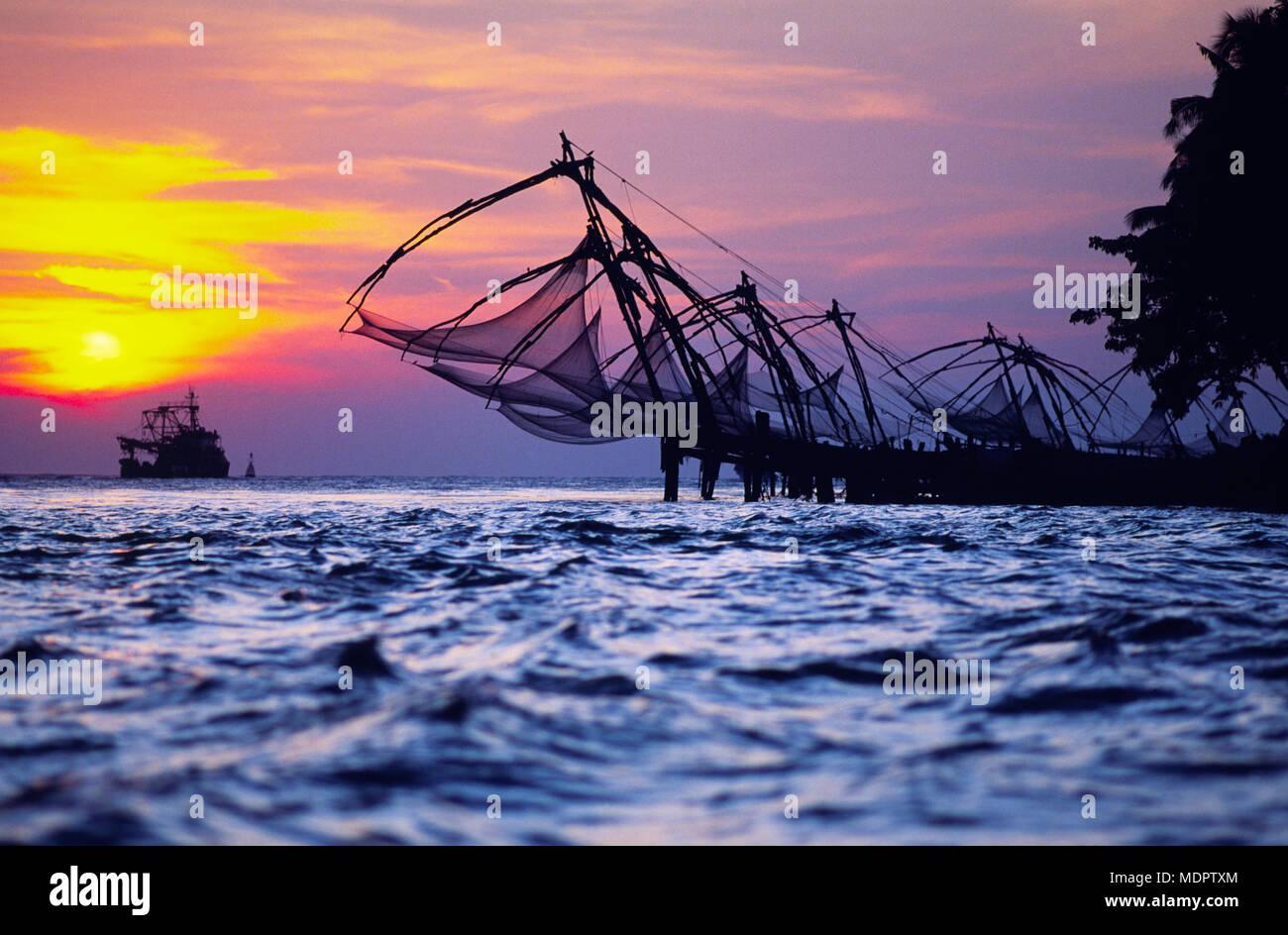 Kochi, India; Chinese fishing nets Stock Photo Alamy