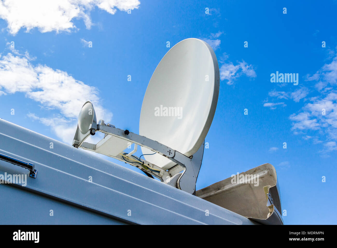 Mobile satellite dish hires stock photography and images Alamy