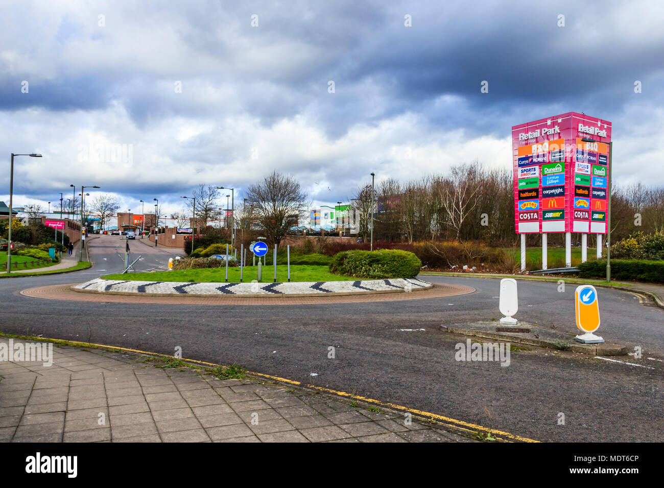 Car parking next to shops hires stock photography and images Alamy