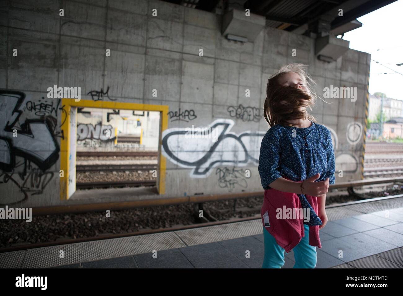 graffiti s bahn berlin high resolution stock photography and images alamy