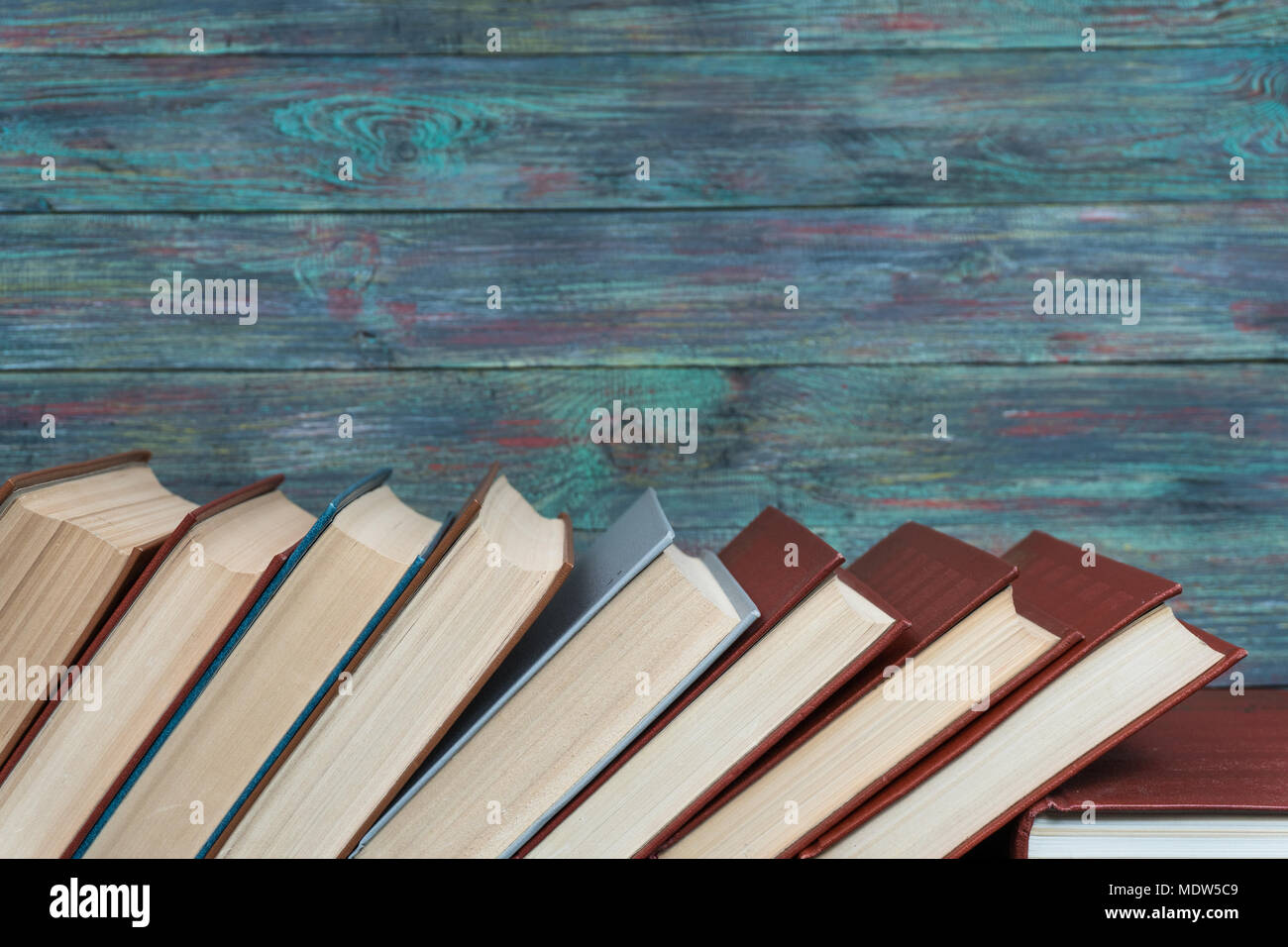Many books in a bookstore or library Stock Photo Alamy