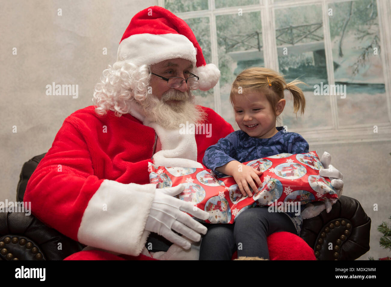 For some kids, sitting with Santa needs to be quiet time (PHOTOS