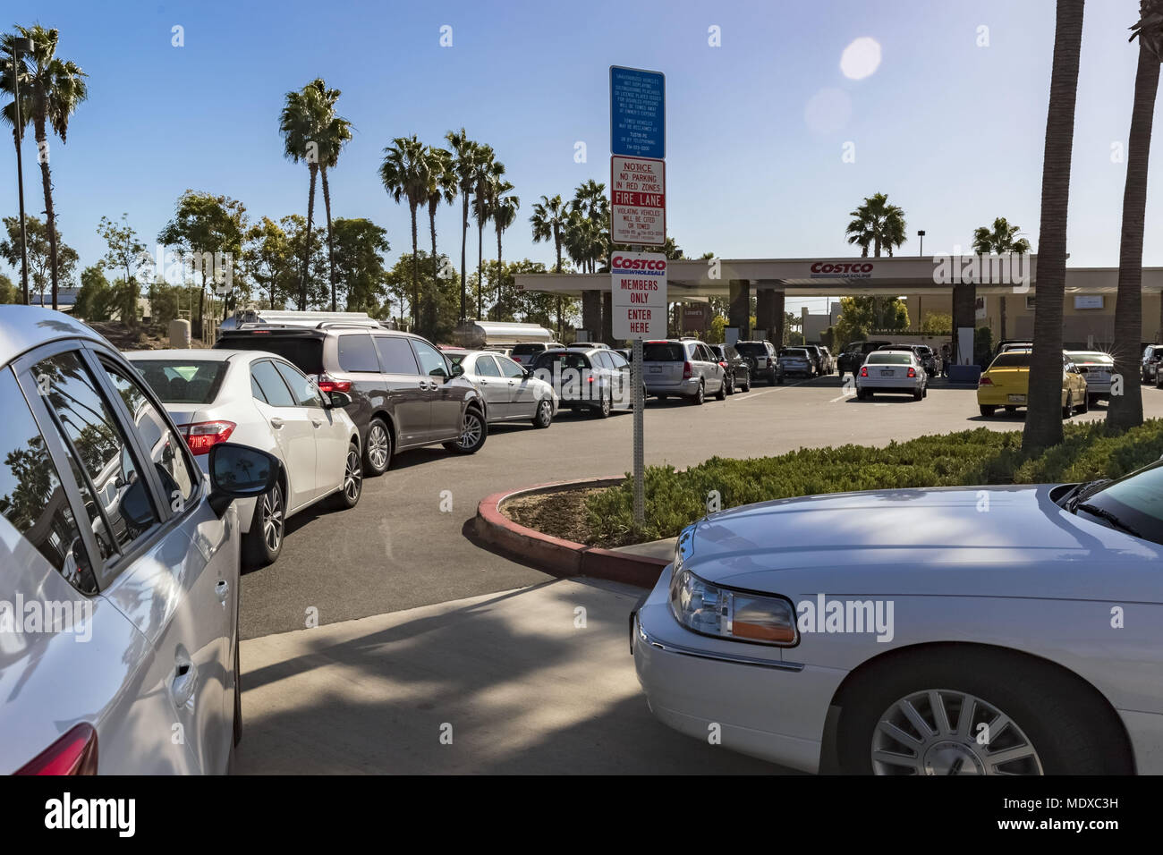 Irvine, CA, USA. 22nd Sep, 2017. September 22.2017 Irvine CA U.S. Cars
