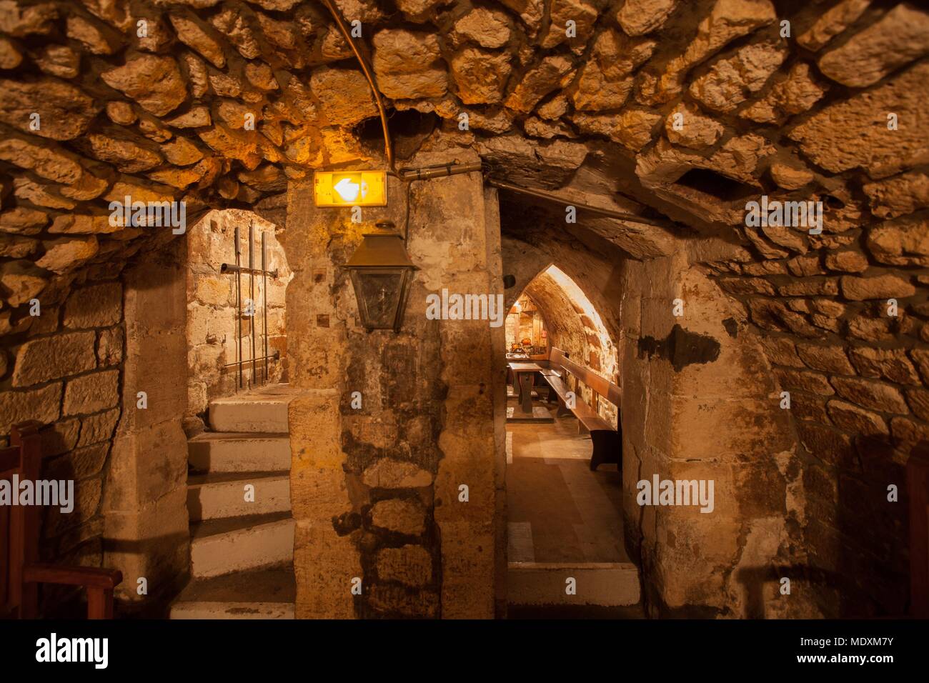 Paris, Rue de la Huchette, Caveau de la Huchette, caves, jazz club Stock Photo Alamy Paris, Rue de la Huchette, Caveau de la Huchette, caves, jazz club Stock Photo Alamy