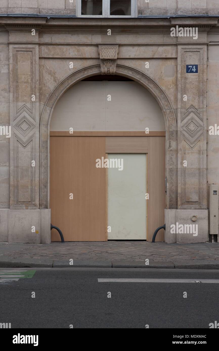 Paris, 74 Rue Bonaparte, front door of a ancient building Stock Photo
