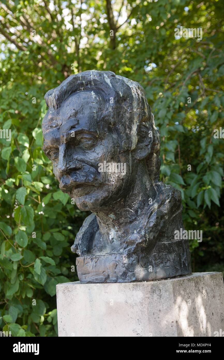 Paris, Parc Georges Brassens (park), bust of georges Brassens by the ...