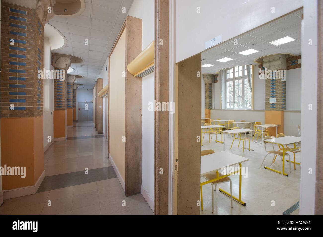 Paris, 101 avenue de la république, lycee Voltaire, corridor and ...