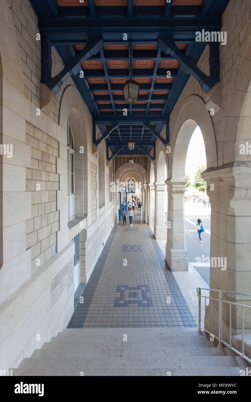 Paris, 101 avenue de la république, lycee Voltaire, court of honour ...