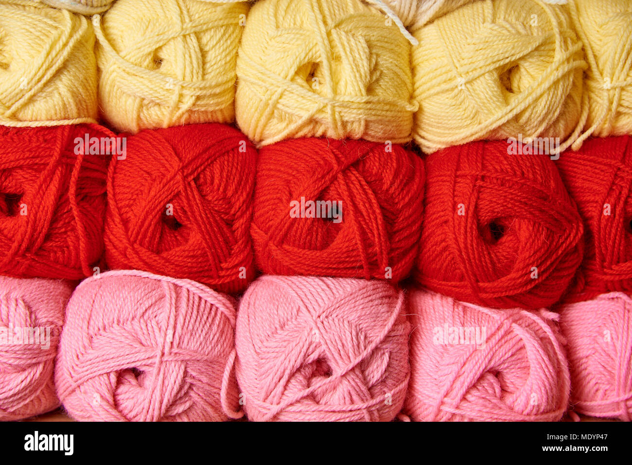 Tangles threads hi-res stock photography and images - Alamy