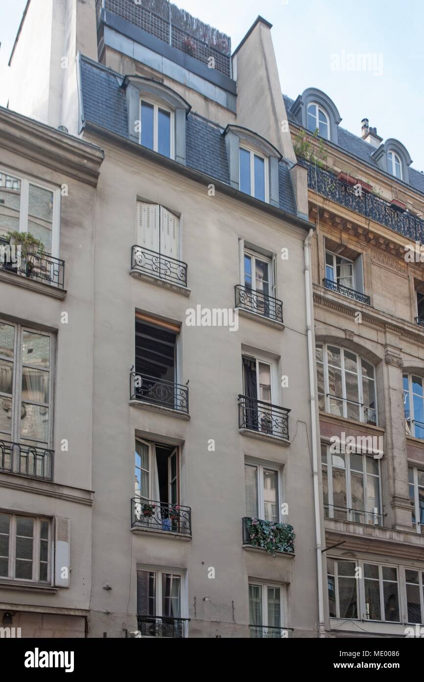 France, Ile de France region, Paris 1st arrondissement, 60 rue jean jacques rousseau, building