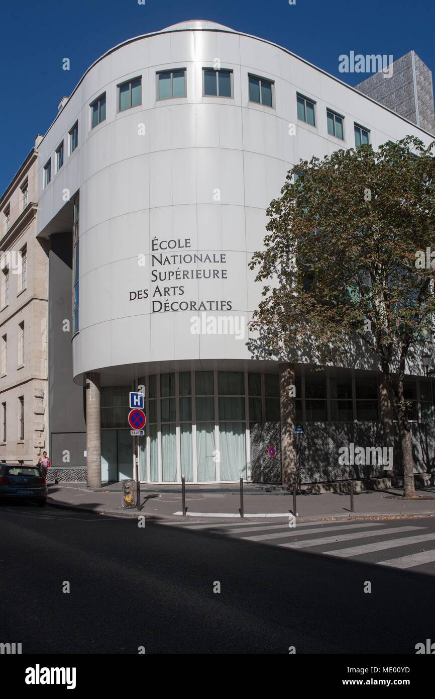 Paris, 5th arrondissement, rue d'ulm, ENSAD, arts deco Stock Photo - Alamy