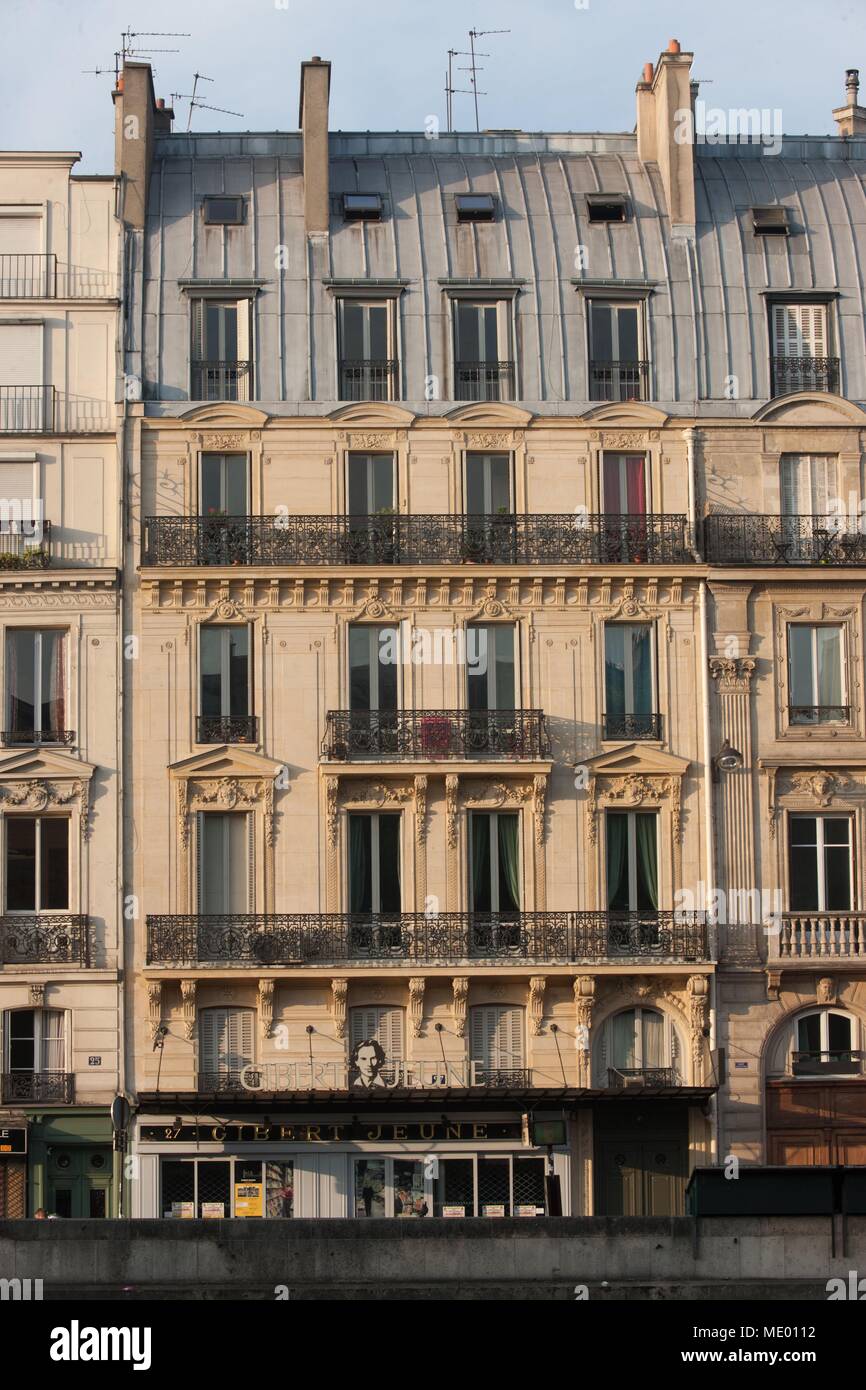 Paris, quai Saint Michel Stock Photo Alamy
