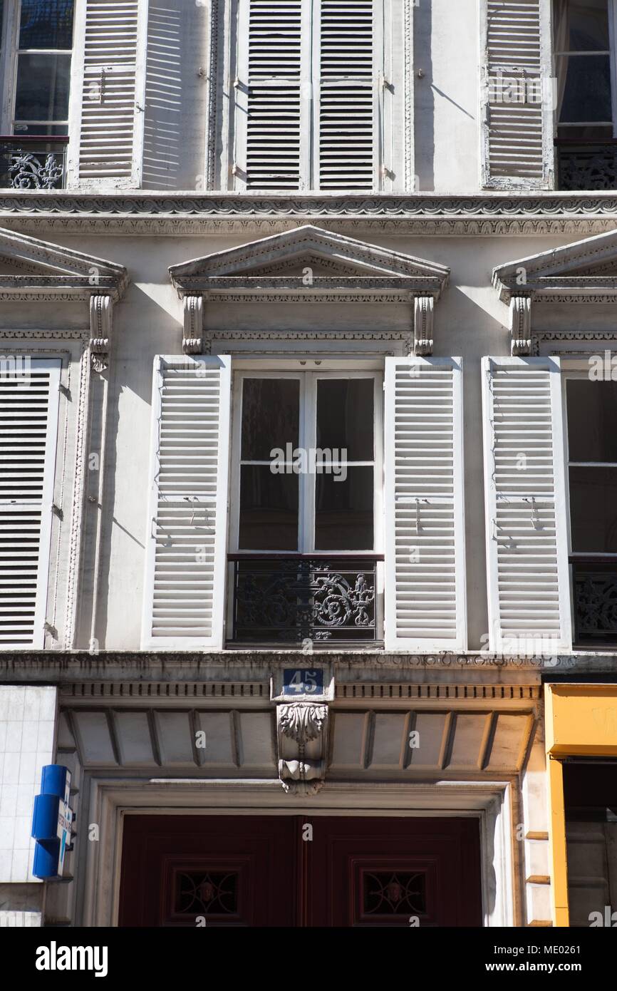 Rue Notre Dame De Lorette High Resolution Stock Photography and Images