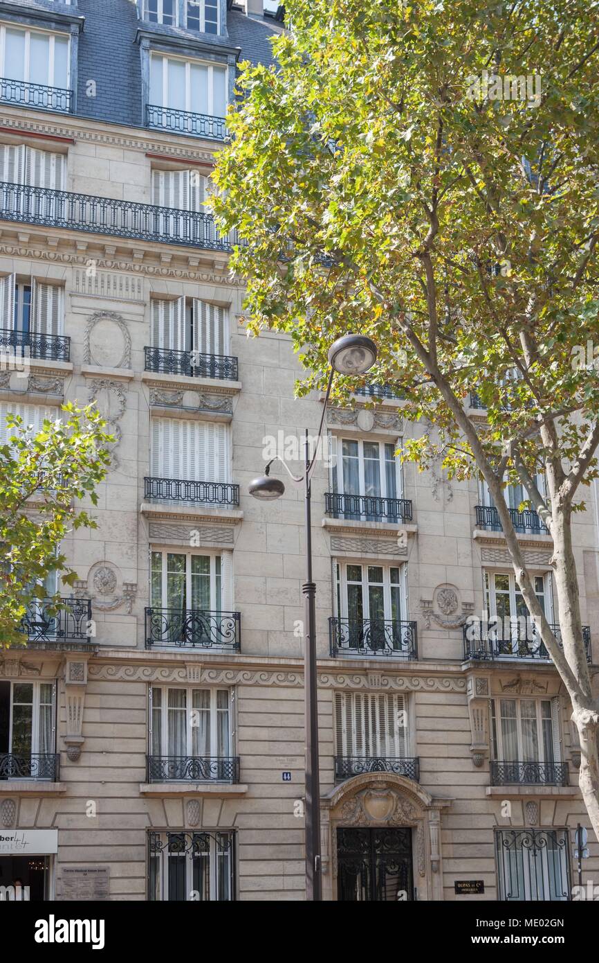 Paris, 16th arrondissement, 16 avenue Kléber, Gabriele d'Annunzio lived ...