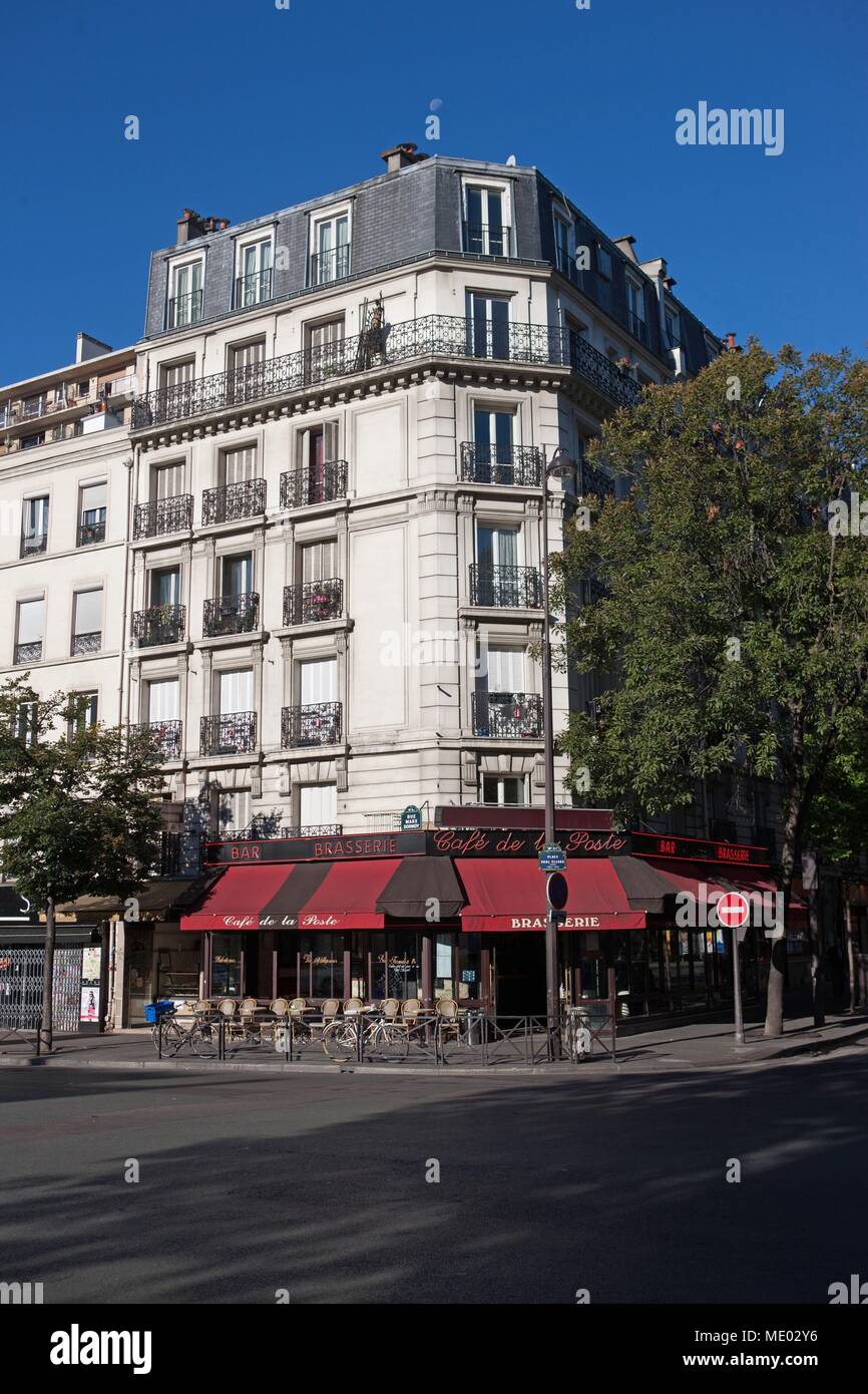 Paris, 18 th arrondissement, 3 rue Ordener, angle with the 35 rue marx dormoy, building where