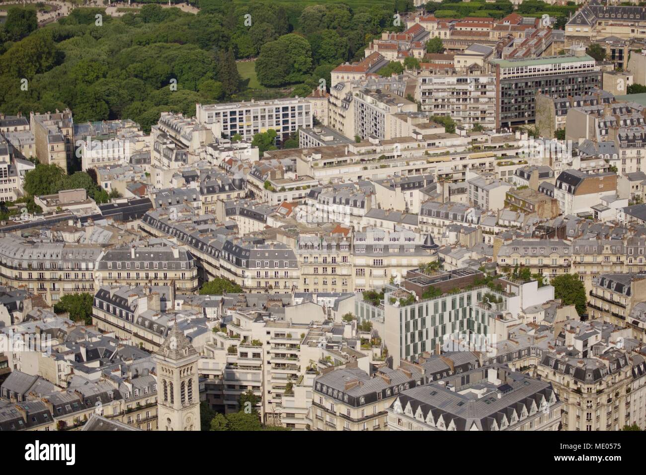 Aerial view of Paris from the 56th floor of the Tour Montparnasse, 6th arrondissement, derrière Notre-Dame des Champs, Rue Guynemer Stock Photo
