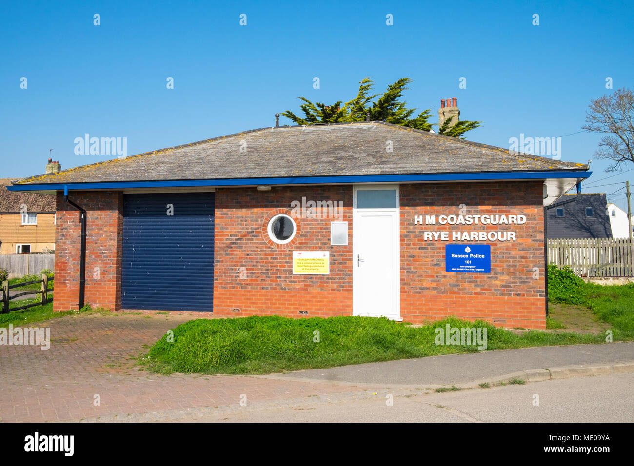 Building Rye Coast Hm coastguard building hi-res stock photography and images - Alamy