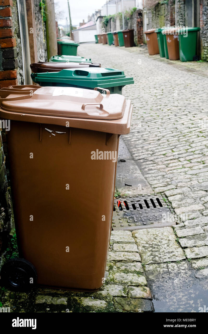 Wheelie bin collection hires stock photography and images Alamy